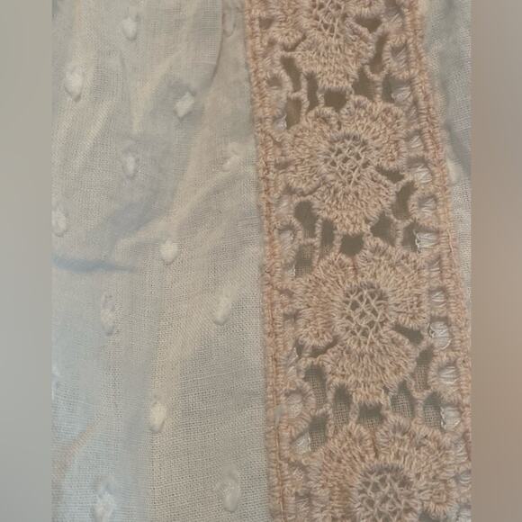 Tularosa White Off-Shoulder Crochet inlay Pom Hem Oversized Lined Eyelet Top M - Picture 4 of 10
